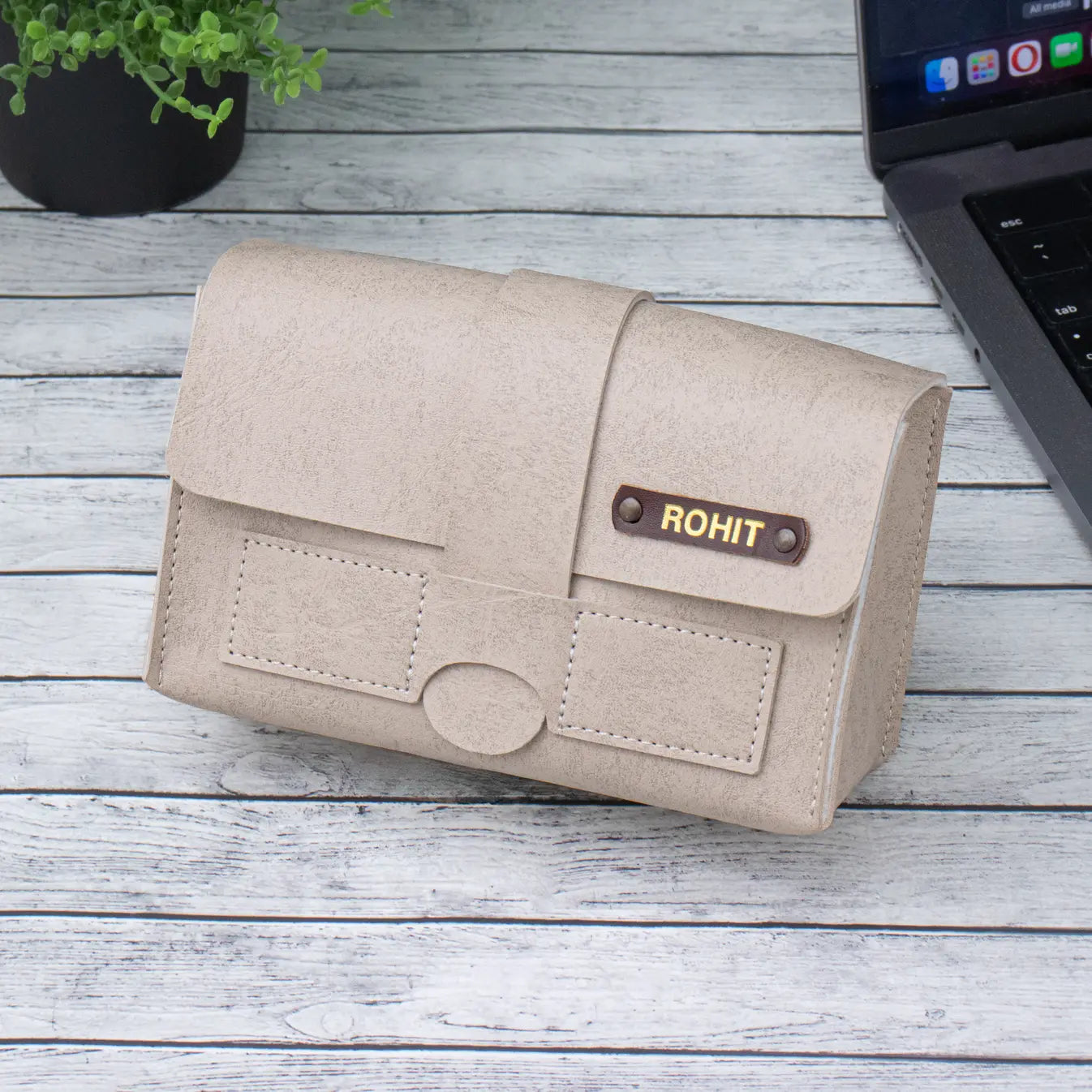 PERSONALISED CHARGER ORGANISER - BEIGE
