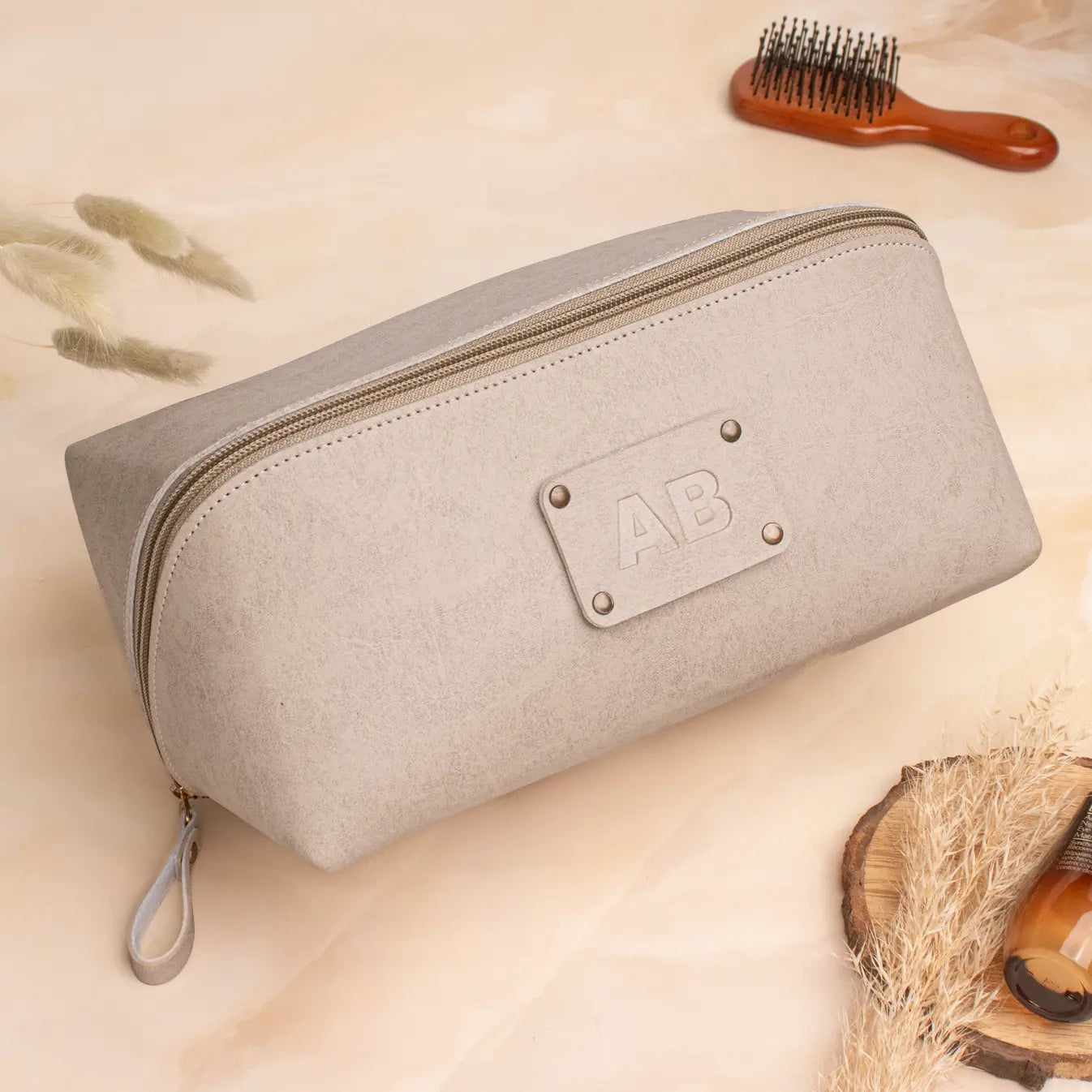 PERSONALISED DOPP KIT - BEIGE