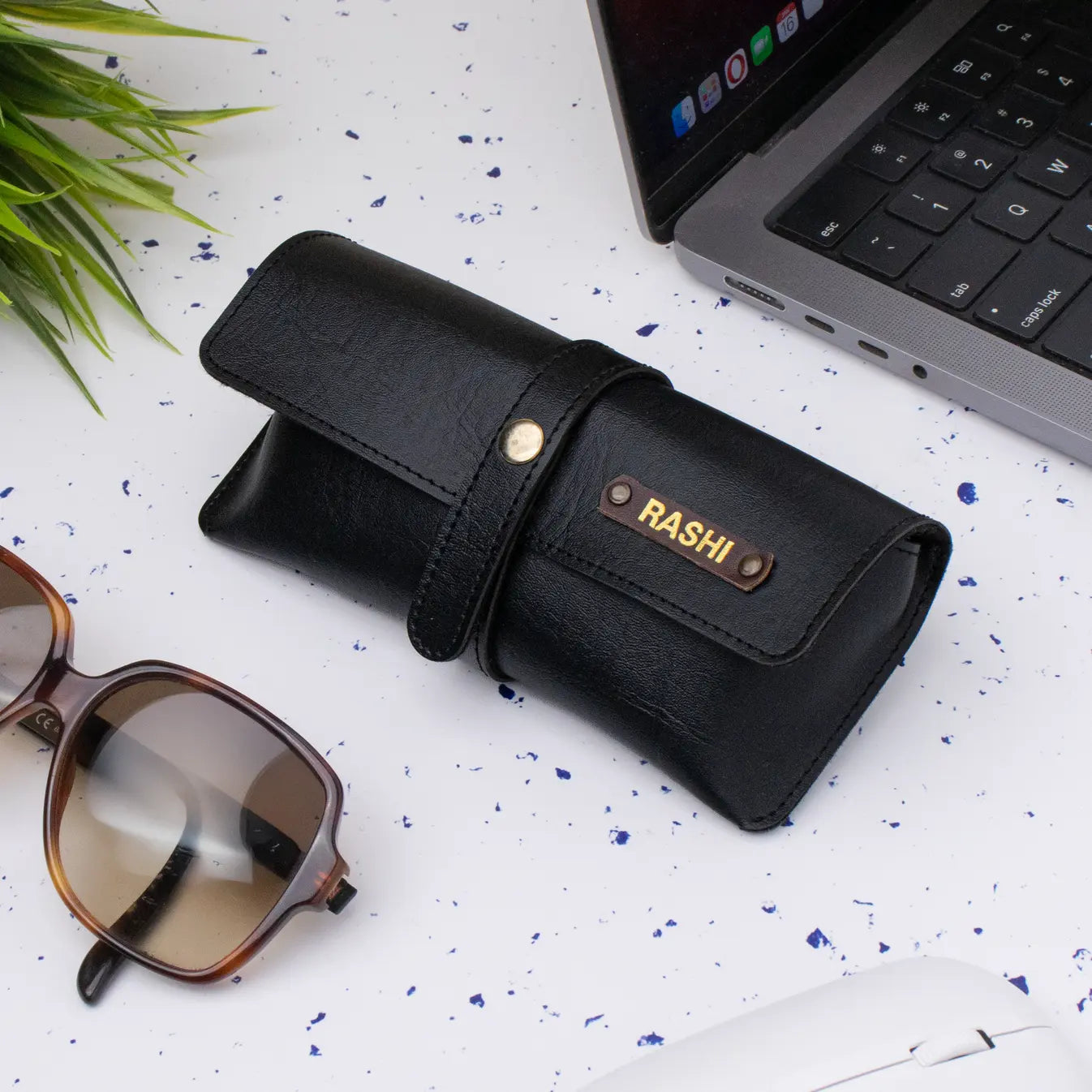 PERSONALISED EYEWEAR CASE - BLACK