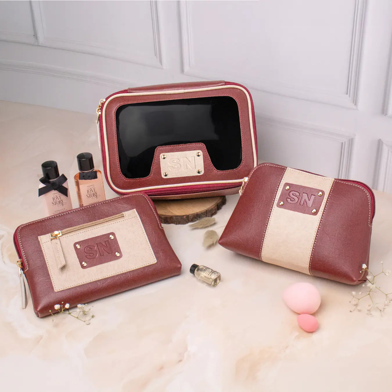 ULTIMATE VANITY KIT INITIALS - MAROON