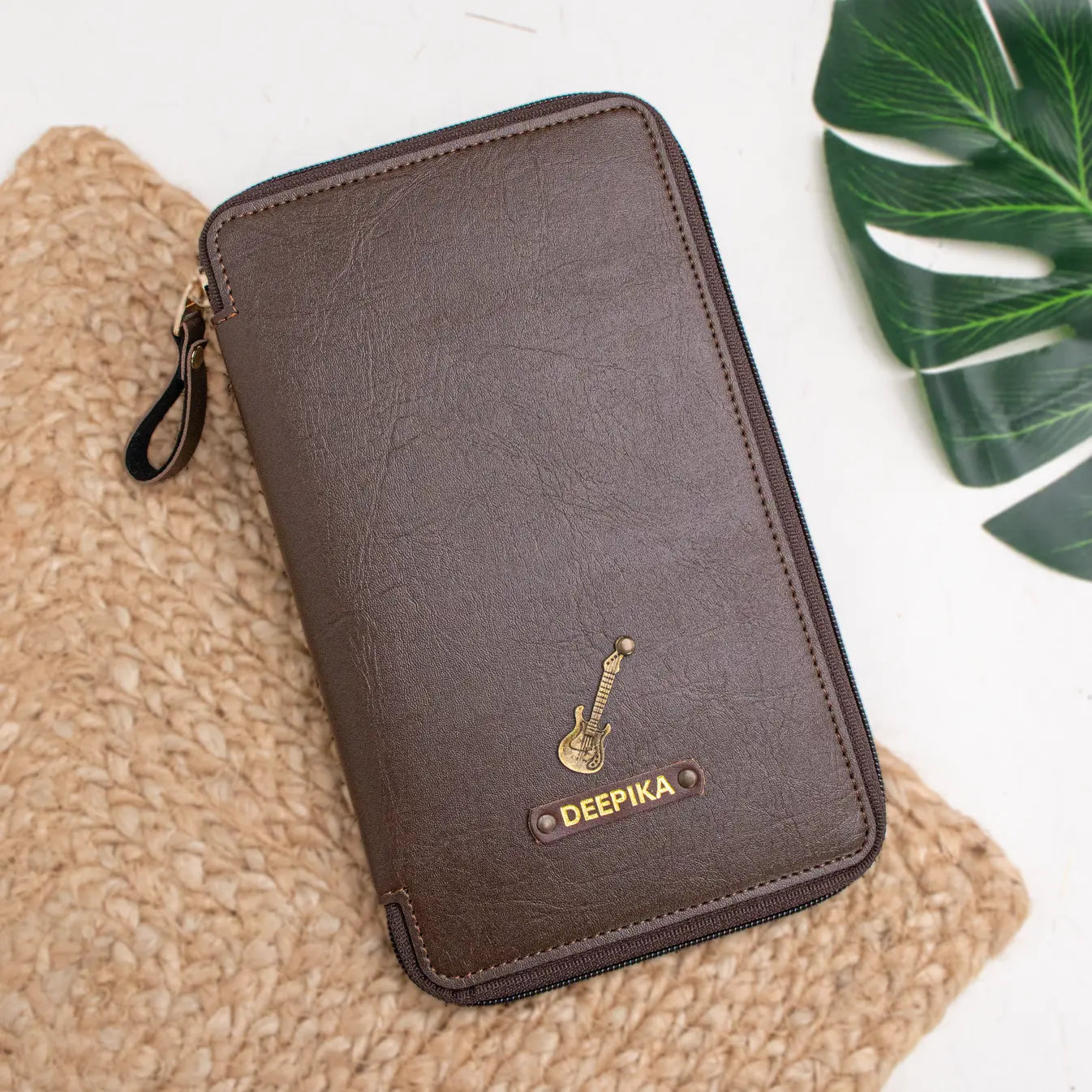 PERSONALISED ZIPPERED TRAVEL CASE - BROWN