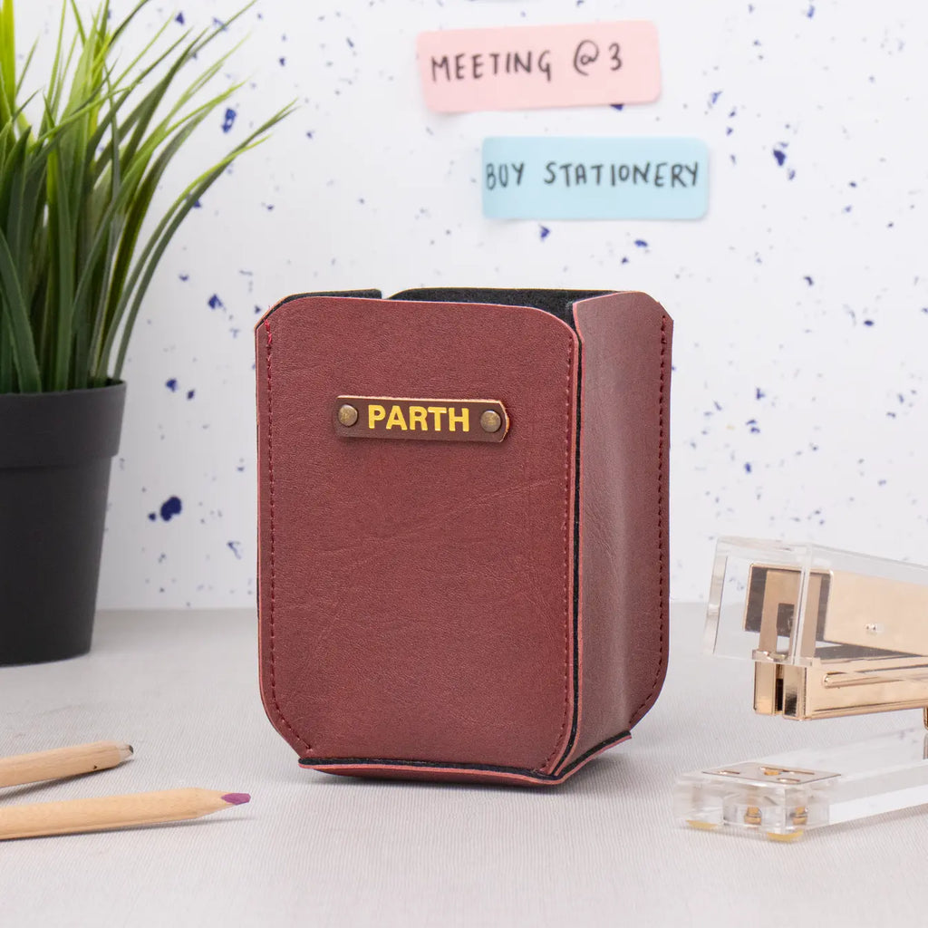 PERSONALISED PENSTAND - MAROON