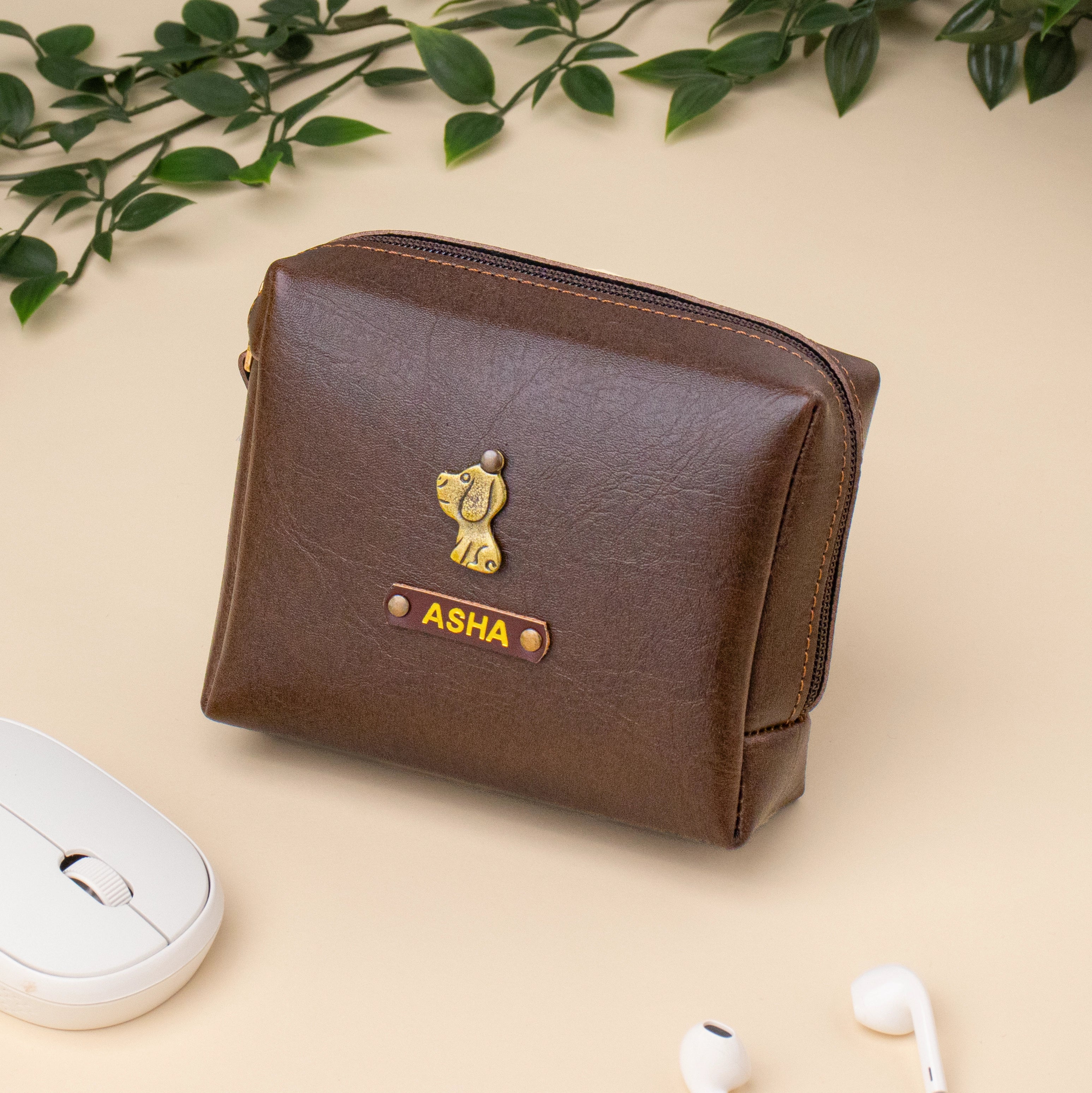 PERSONALISED ZIPPERED CHARGER CASE - BROWN