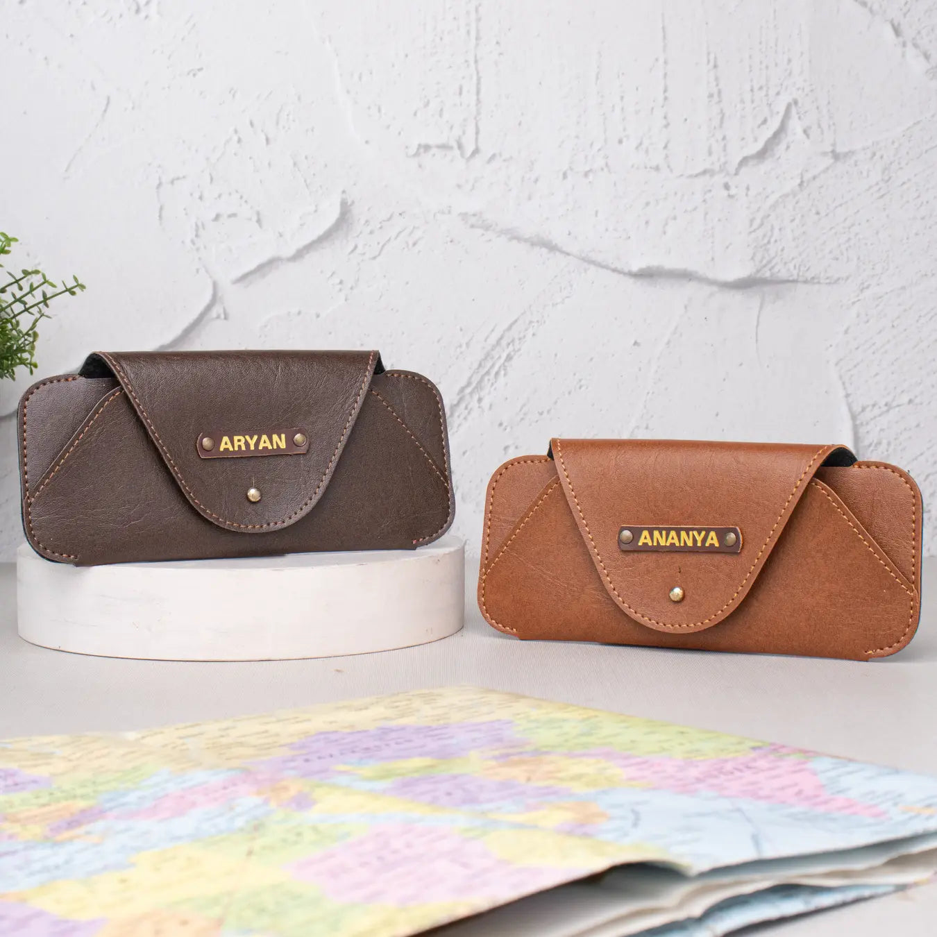 COUPLE SUNGLASSES CASE