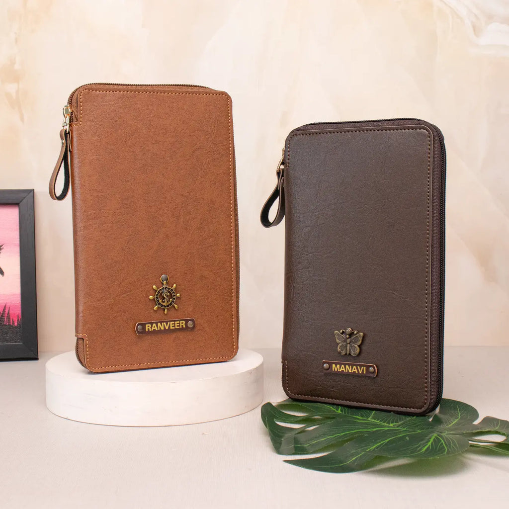 COUPLE ZIPPERED TRAVEL CASE
