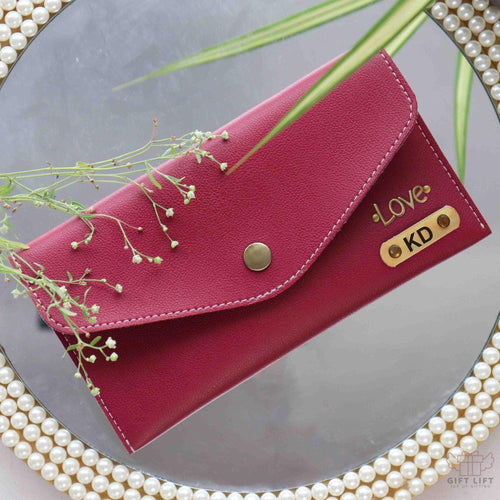 Custom Minimal Clutch
