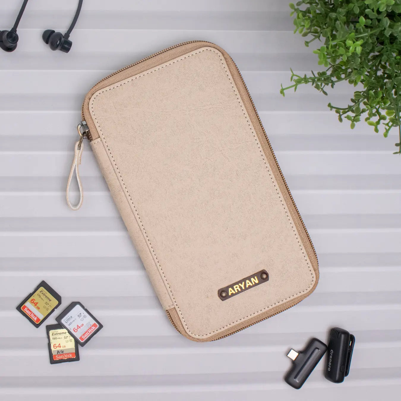 PERSONALISED GADGET ORGANISER - BEIGE
