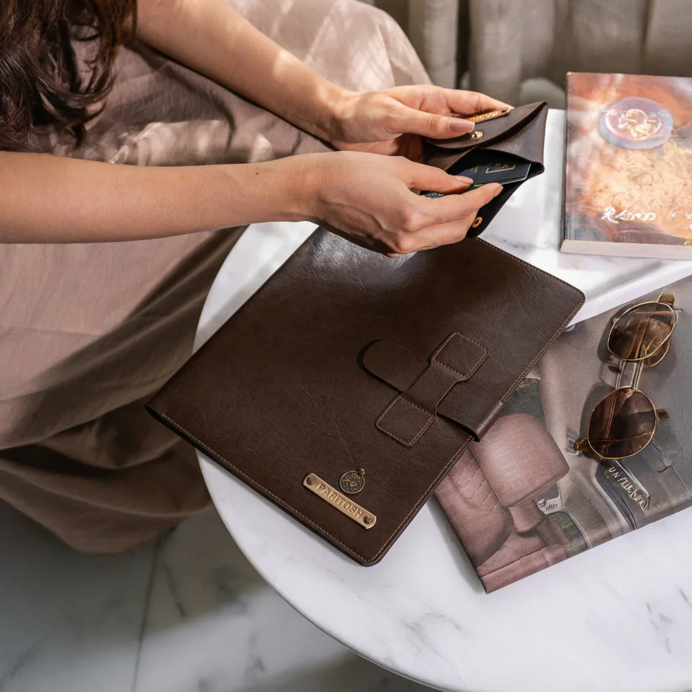 PERSONALISED TABLET ORGANISER - BEIGE