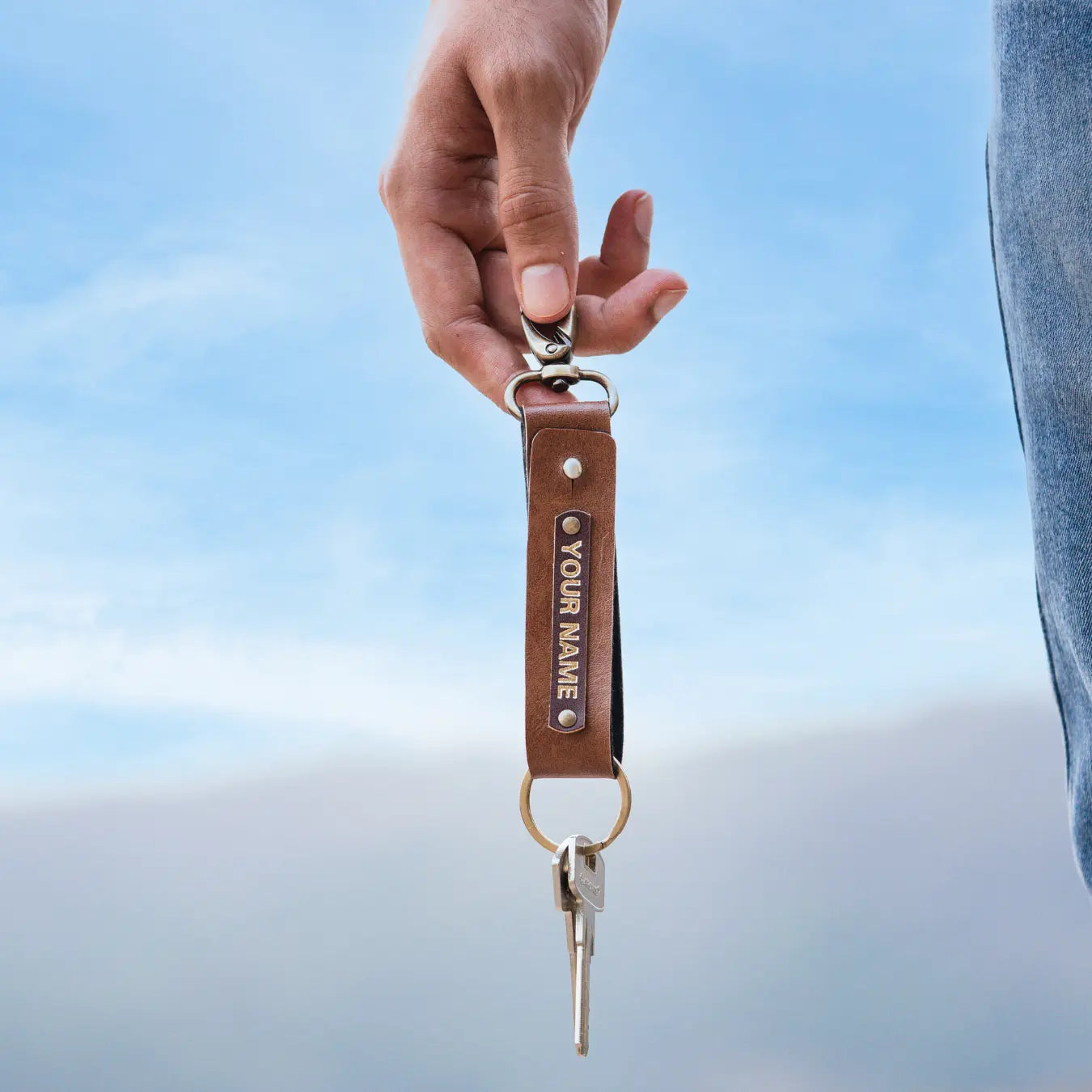 PERSONALISED TWO SIDED KEYCHAIN - MAROON