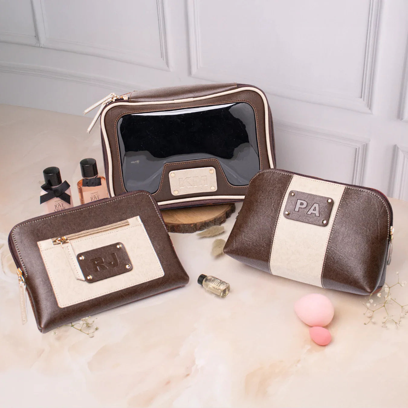 ULTIMATE VANITY KIT INITIALS - BROWN