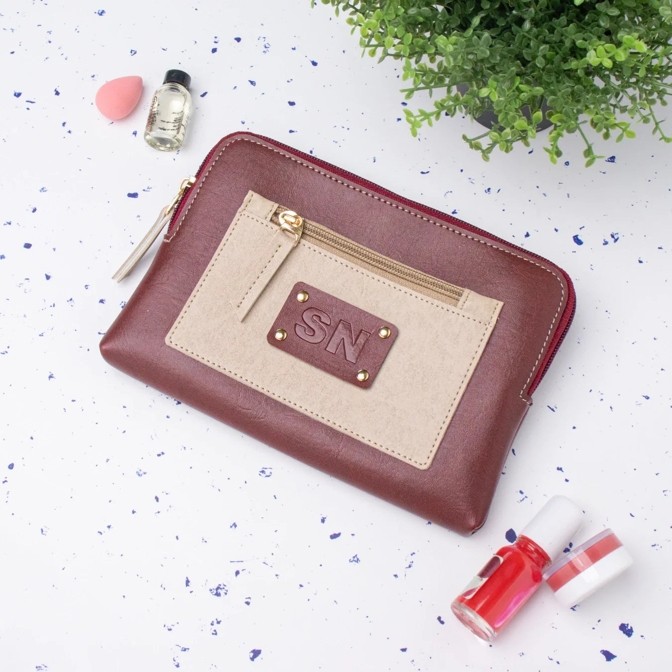 PERSONALISED UTILITY POUCH INITIALS - MAROON