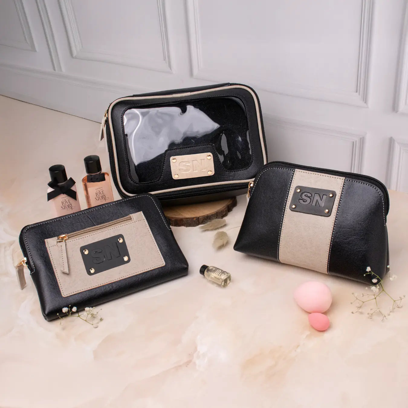 ULTIMATE VANITY KIT INITIALS - BLACK